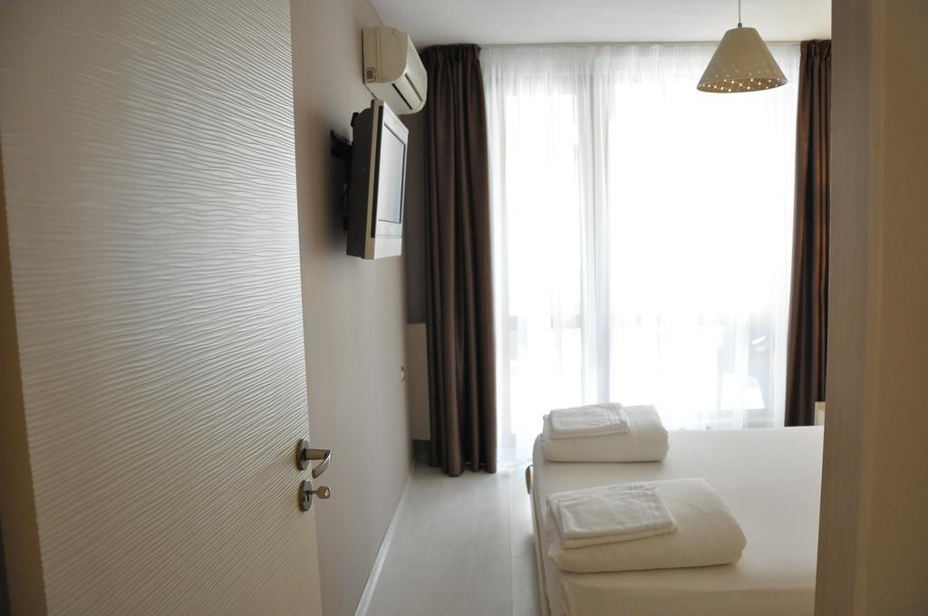 Black Sea Brееze Apartment Várna Kültér fotó