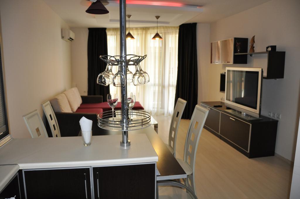 Black Sea Brееze Apartment Várna Kültér fotó